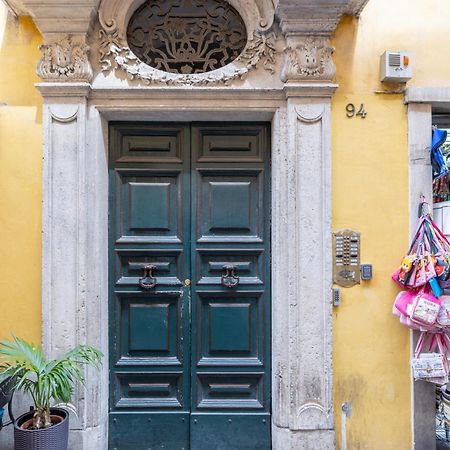Maison Trevi Рим Экстерьер фото